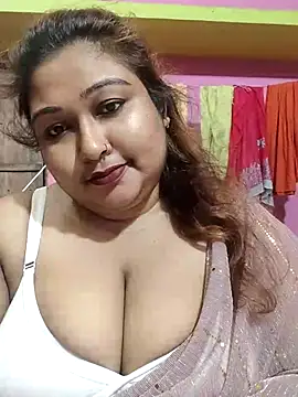 Hotbhabhi011 xxx strip on cam for live porn chat