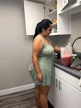 Latina_curvy22 xxx strip on cam for live porn chat