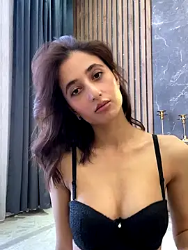 AriaXFlirt xxx strip on cam for live porn chat