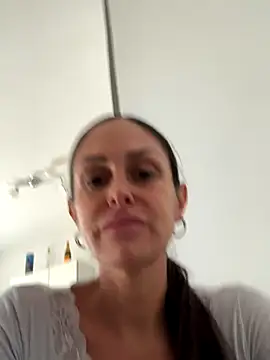 Ainaht xxx strip on cam for live porn chat
