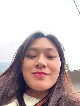 Mai-xinh xxx strip on cam for live porn chat
