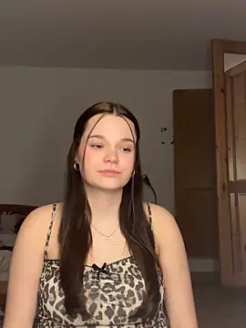 ElenaMariee xxx strip on cam for live porn chat
