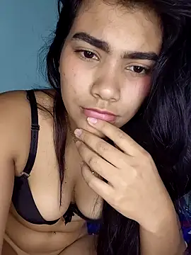 FatimaVelvet xxx strip on cam for live porn chat