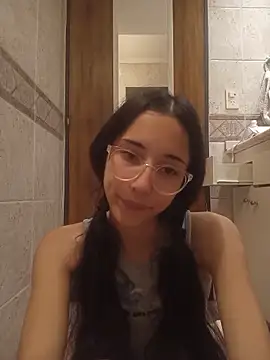 Isaaabelaaa xxx strip on cam for live porn chat