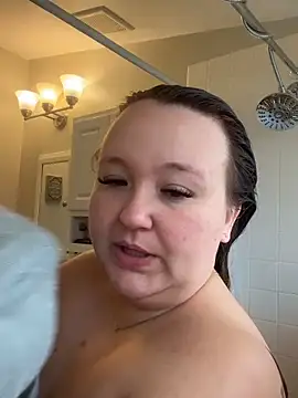 JuicyPeach69 xxx strip on cam for live porn chat