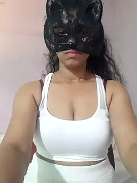 Chathuni xxx strip on cam for live porn chat
