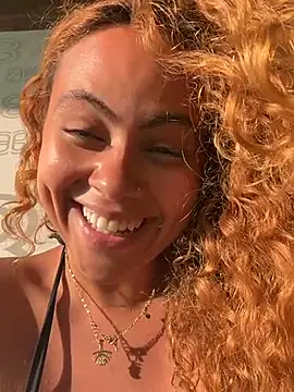 Chloe_Leaozinho xxx strip on cam for live porn chat