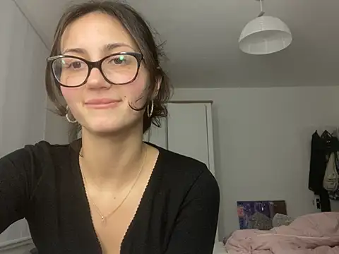 Ellamay06 xxx strip on cam for live porn chat