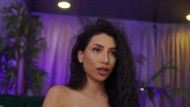 GinaValentinna xxx strip on cam for live porn chat
