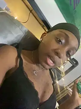 HennessyBaby21 xxx strip on cam for live porn chat