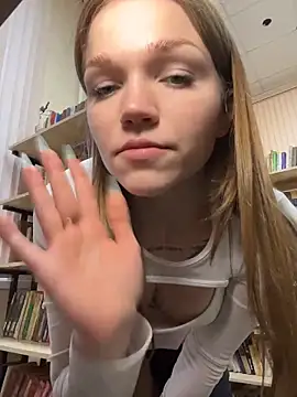 StreetSquirt xxx strip on cam for live porn chat