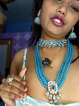 Sweet-priyaa xxx strip on cam for live porn chat