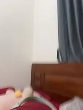 Quynhbabysexy xxx strip on cam for live porn chat