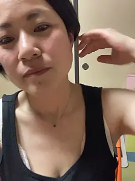 Rin2432 xxx strip on cam for live porn chat