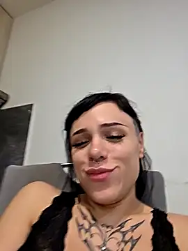 Sweetfior xxx strip on cam for live porn chat