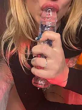 SweetHaileyBailey66 xxx strip on cam for live porn chat