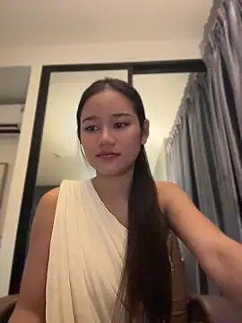 SweetThaiGirlfriend xxx strip on cam for live porn chat