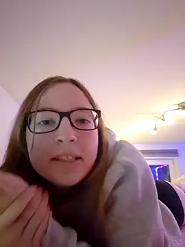 Freaky-Doll xxx strip on cam for live porn chat