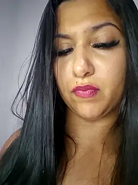 Graziop xxx strip on cam for live porn chat