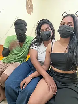 MAYRA_LOVES xxx strip on cam for live porn chat
