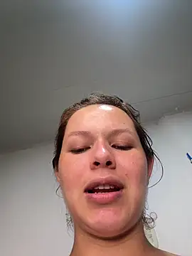 Miacarrot xxx strip on cam for live porn chat