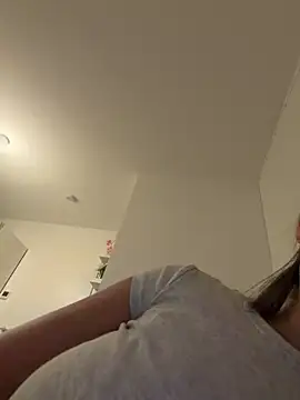 SluttyyDenisa xxx strip on cam for live porn chat
