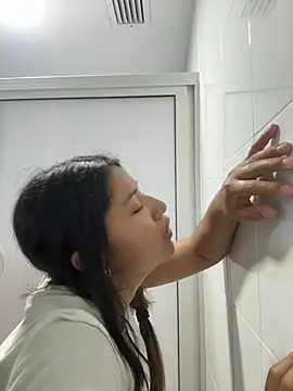 Daliz xxx strip on cam for live porn chat