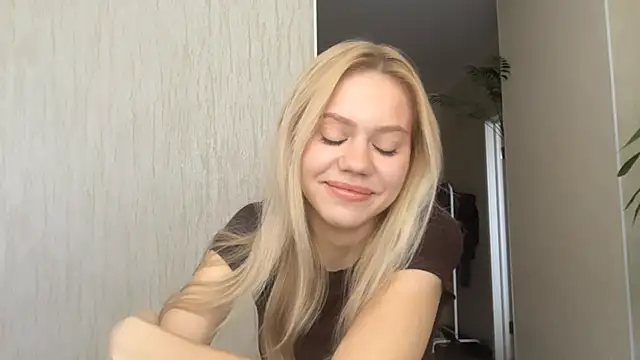 Glamorforyou xxx strip on cam for live porn chat