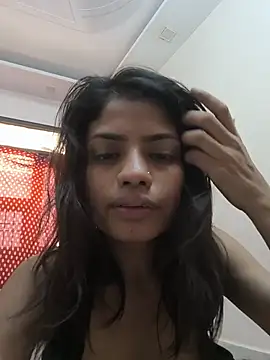 Saxywoman xxx strip on cam for live porn chat
