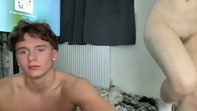 SofiaNLukaBabe xxx strip on cam for live porn chat