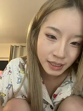 Uugirl00 xxx strip on cam for live porn chat