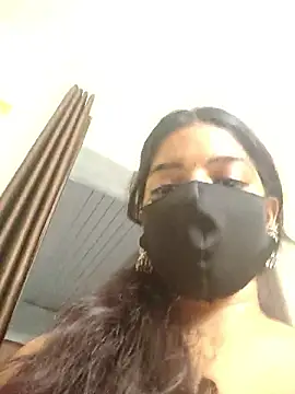 Vanika2000 xxx strip on cam for live porn chat