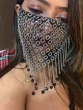 Wildbitchfuckk xxx strip on cam for live porn chat