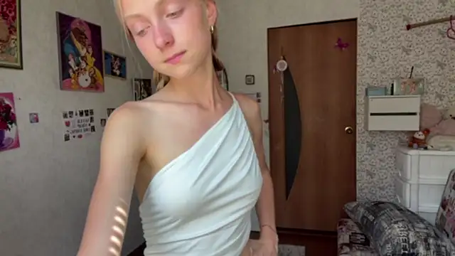 AliceGilbert_ xxx strip on cam for live porn chat