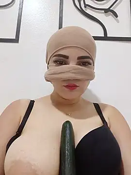 Frizita xxx strip on cam for live porn chat