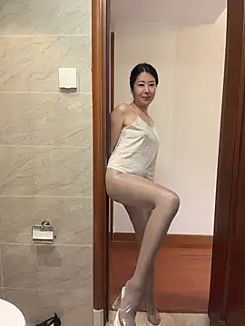 Huihui-520131 xxx strip on cam for live porn chat