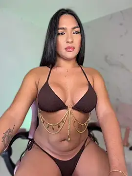 Isabella1sexy xxx strip on cam for live porn chat