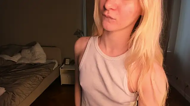 LoreneNorden xxx strip on cam for live porn chat
