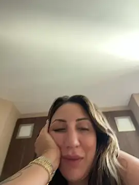 Nilay-Versaut xxx strip on cam for live porn chat